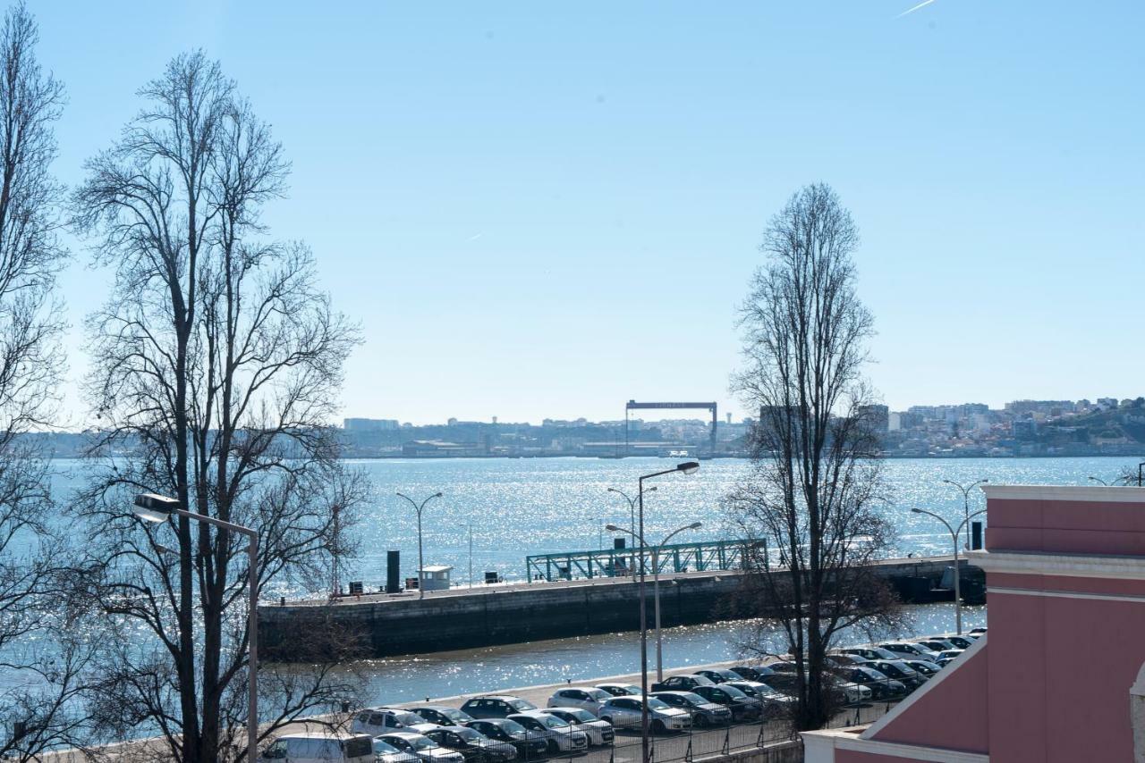 Apartamento Cais Santarem Tagus River *